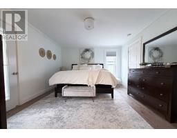 1 Warren Drive thumbnail 20