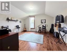 1 Warren Drive thumbnail 25