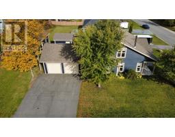 1 Warren Drive thumbnail 3