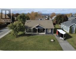 1 Warren Drive thumbnail 32