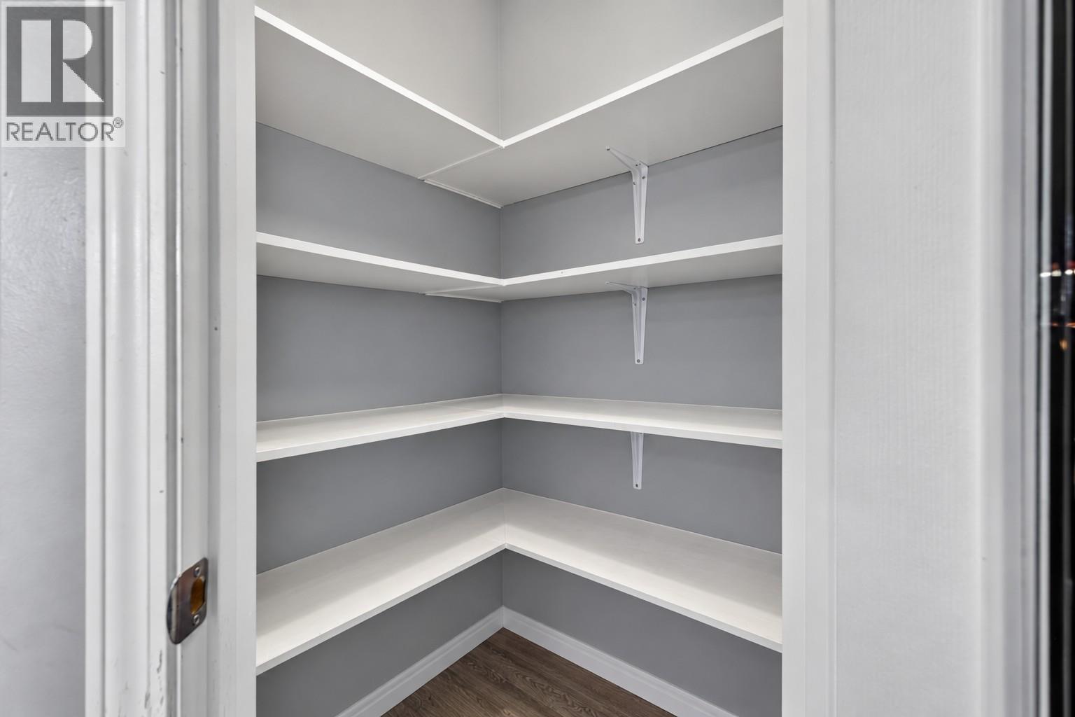 1410 Walnut Avenue - 7