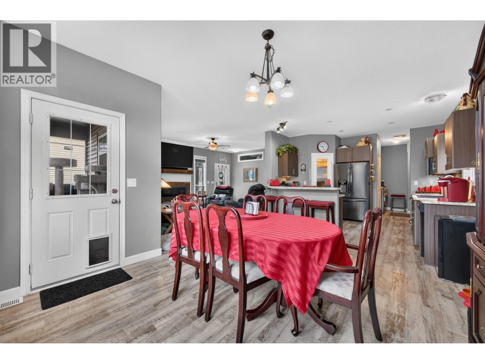 1410 Walnut Avenue - 8