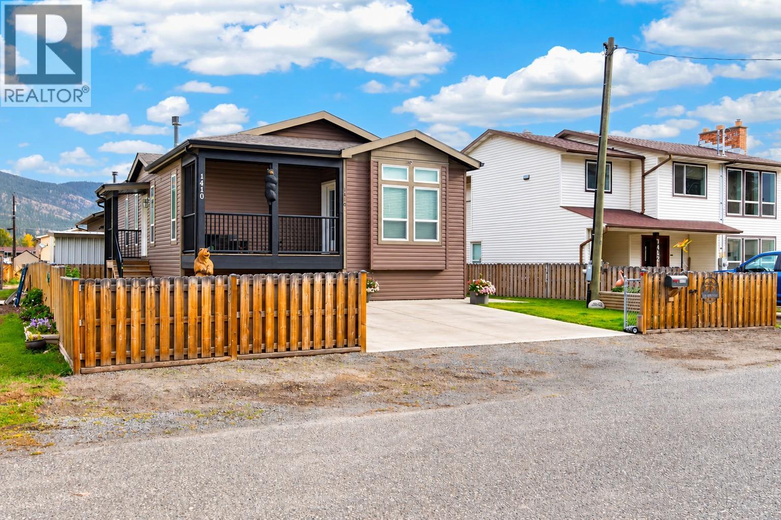1410 Walnut Avenue - 36