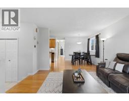 4pc Bathroom - 3602 Cedarille Drive Sw, Calgary, AB T2W5B2 Photo 8