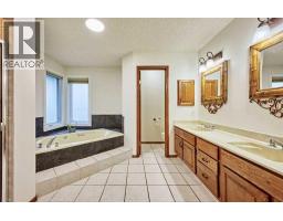 7 Suncastle Crescent Se, Calgary, AB T2X2W9 Photo 34