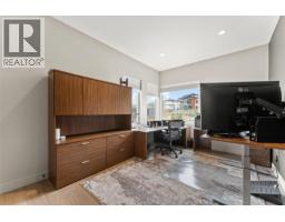2pc Bathroom - 1645 Fawn Run Drive, Kelowna, BC V1W5M8 Photo 23