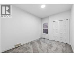 4pc Bathroom - 109 Homestead Crescent Ne, Calgary, AB T3J2K8 Photo 8