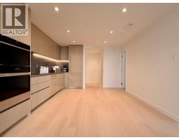 304 785 Harbour Way, North Vancouver, BC V6P0N2 Photo 10