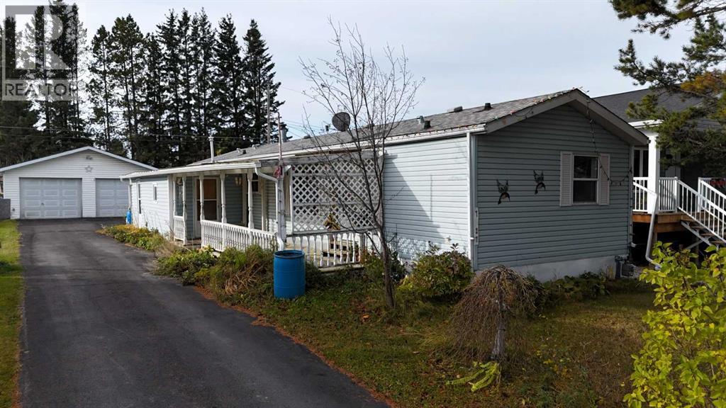 7027 Glenwood Drive, Edson — photo 2