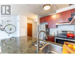 702 - 36 Charlotte Street, Toronto, ON M5V3P7 Photo 6