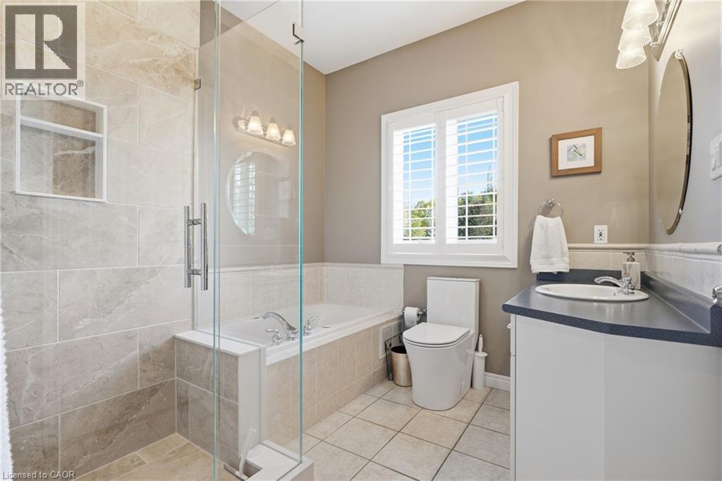 1194 Hunt Club Road — photo 23
