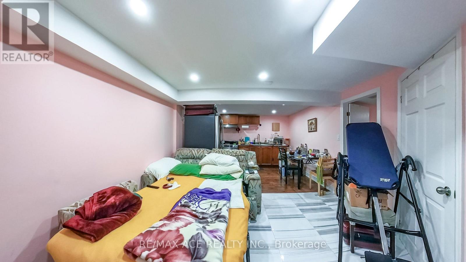 15 BRENNAN ROAD - 31