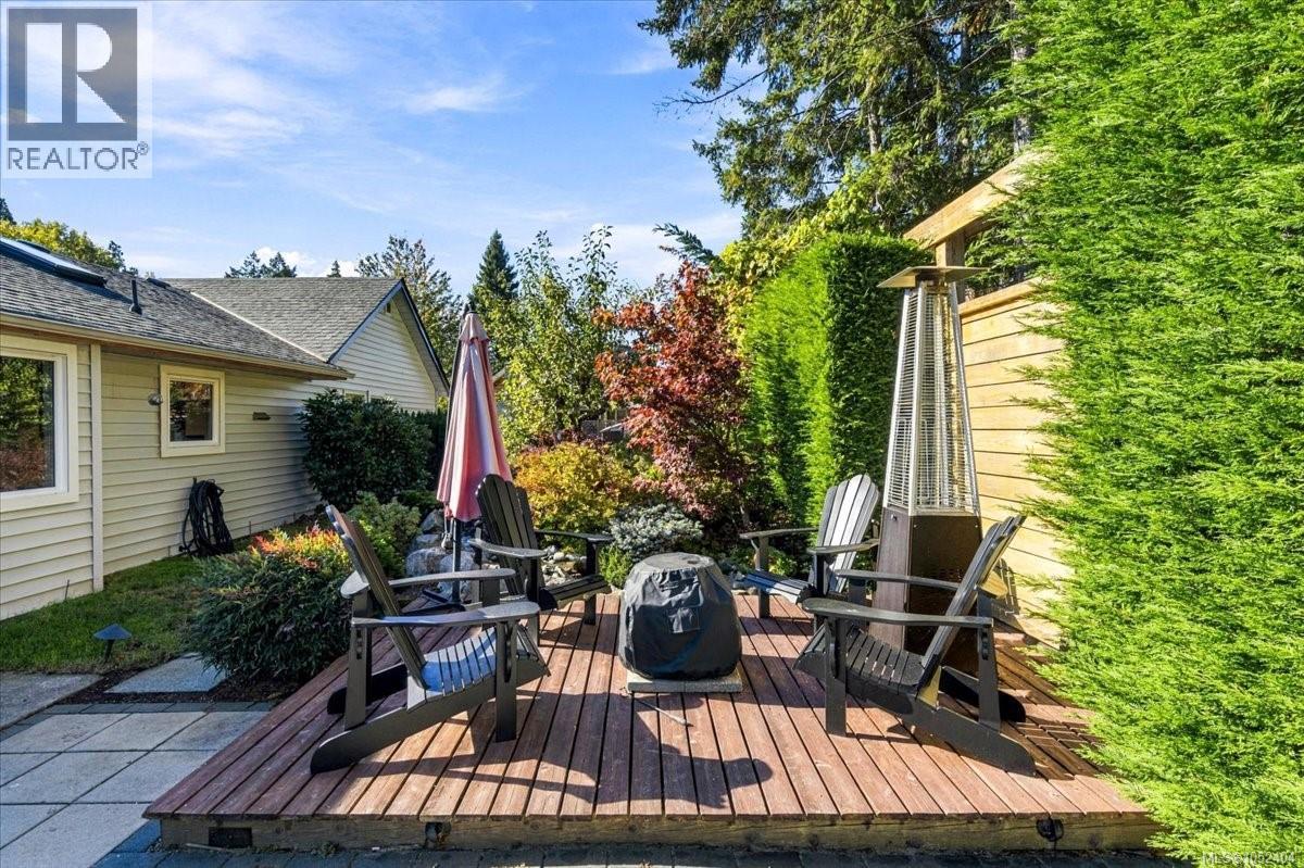 781 Sanderson Rd - 37