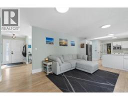 Entrance - 781 Sanderson Rd, Parksville, BC V9P1A8 Photo 6
