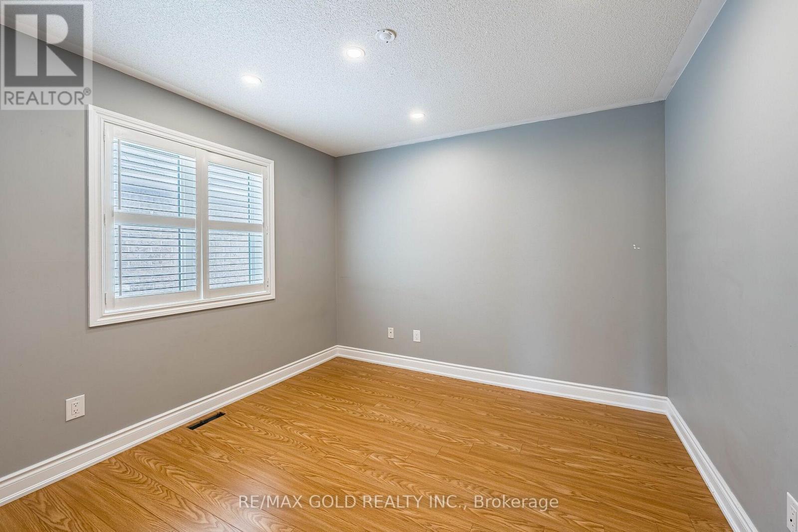 43 SPOTTED OWL CRESCENT - 25