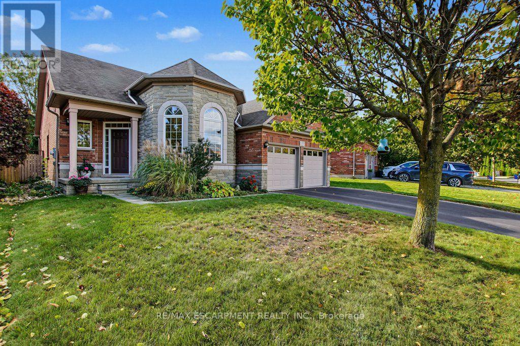 172 VALMONT Court, Hamilton, ON photo 4