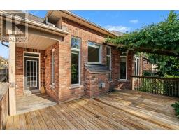 172 Valmont Court, Hamilton, ON L9G5A1 Photo 12