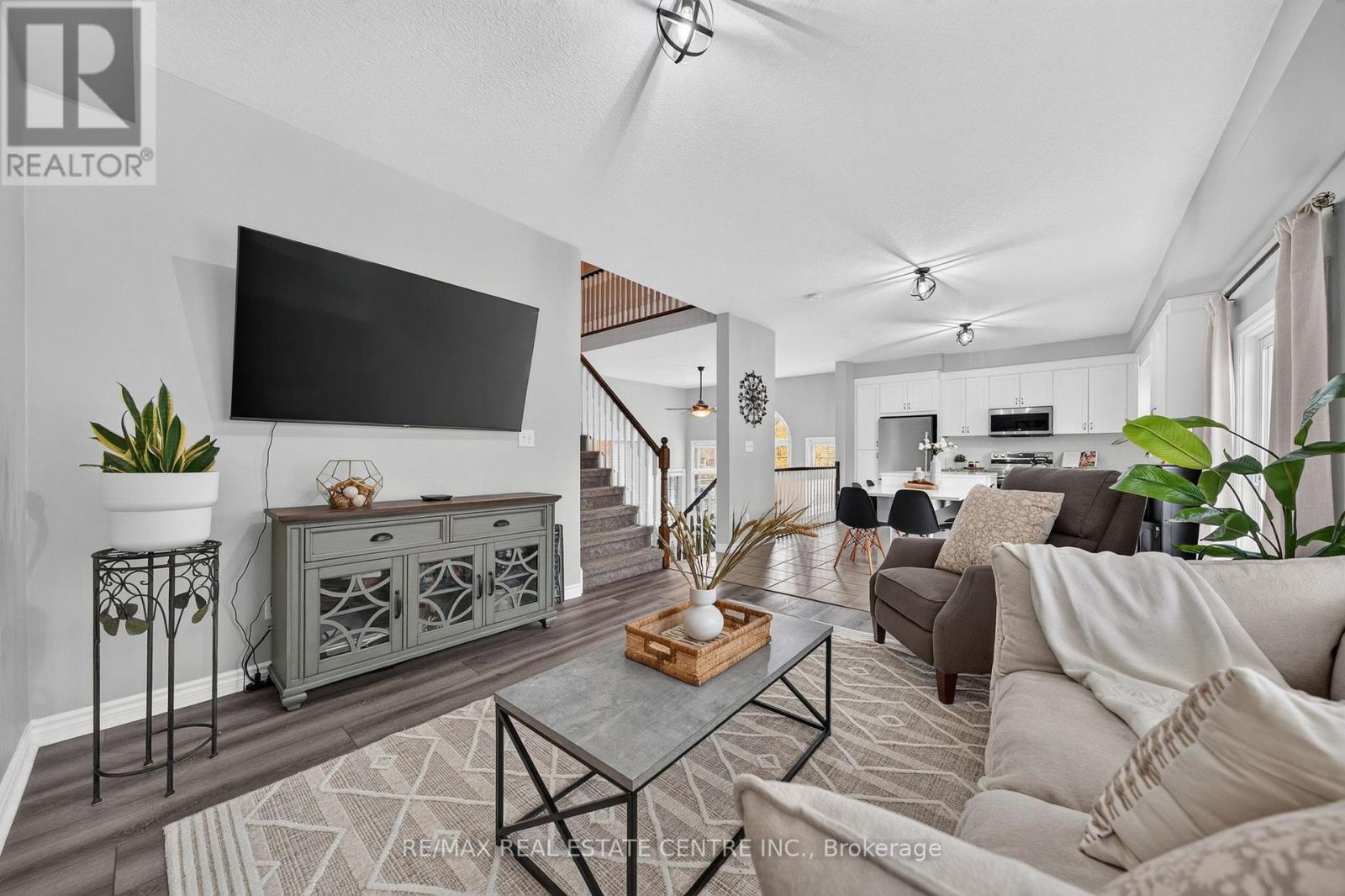 60 WAGLER AVENUE - 12