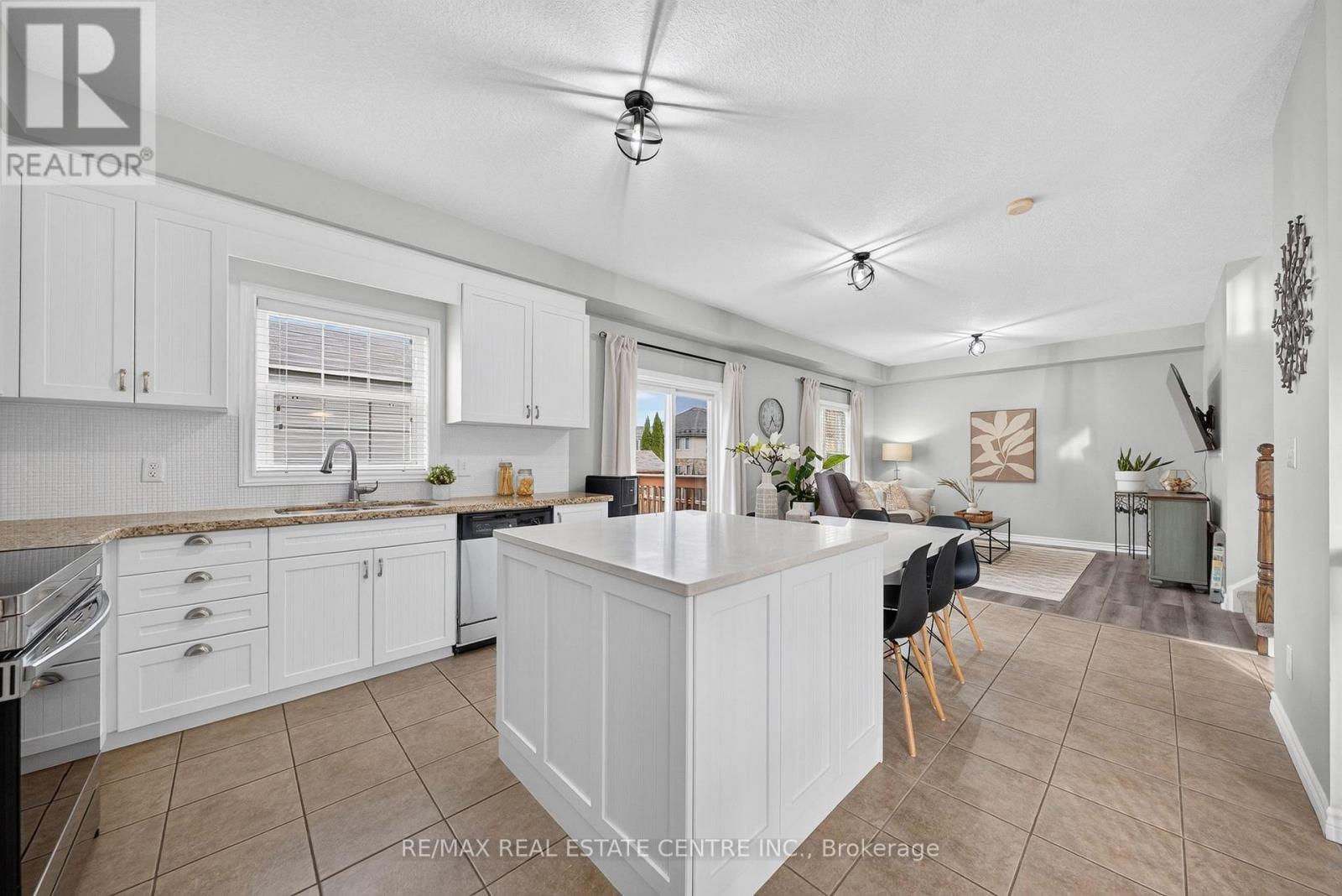 60 WAGLER AVENUE - 16
