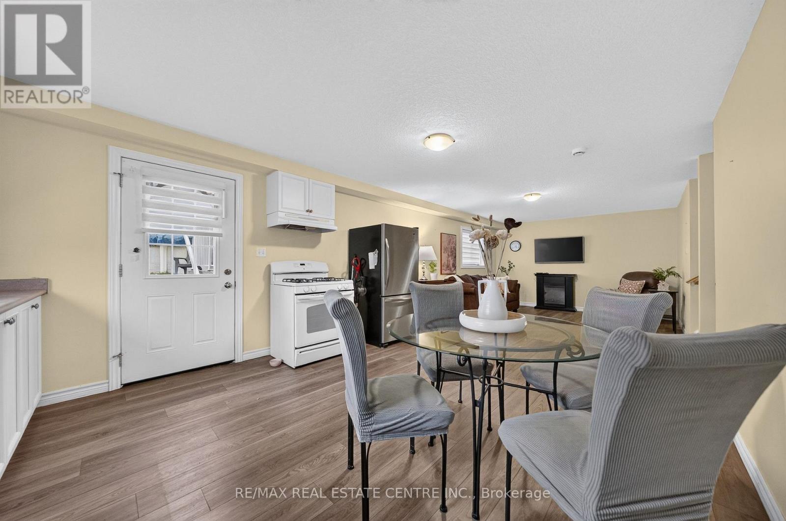 60 Wagler Avenue, Wilmot, ON photo 28
