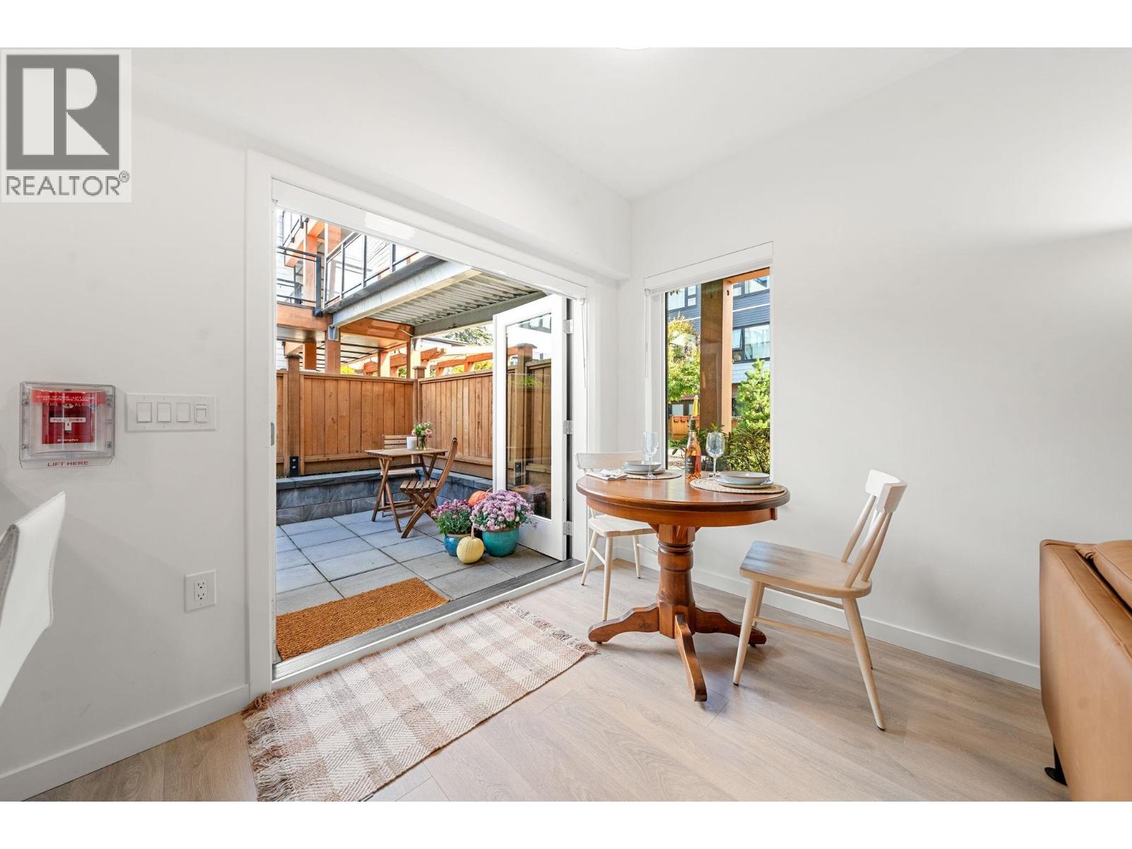 Photo of 157 555 E 2ND STREET 10