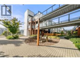 157 555 E 2nd Street, North Vancouver, BC V7L1E1 Photo 37