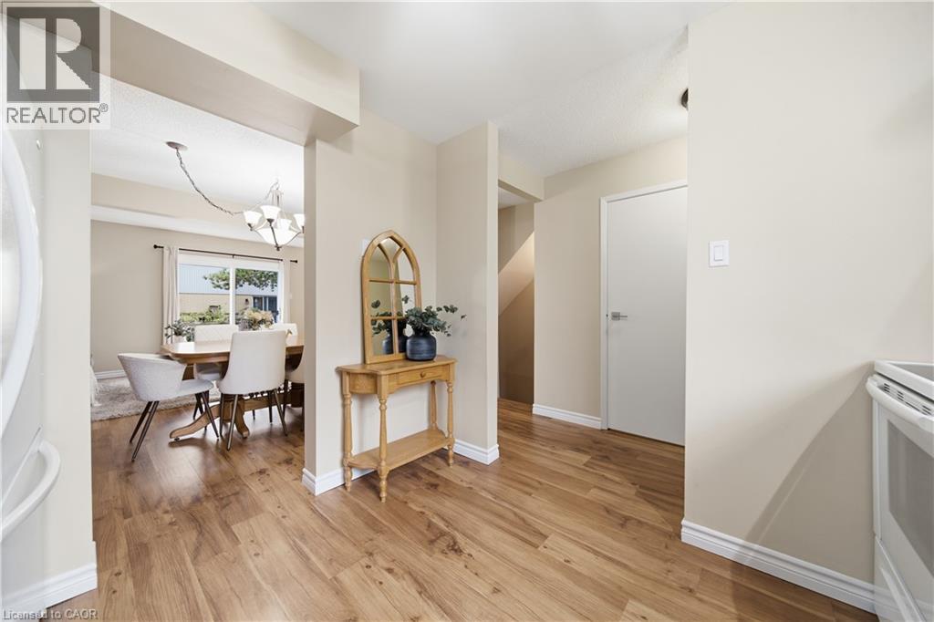#28 255 NORTHLAKE Drive - 6