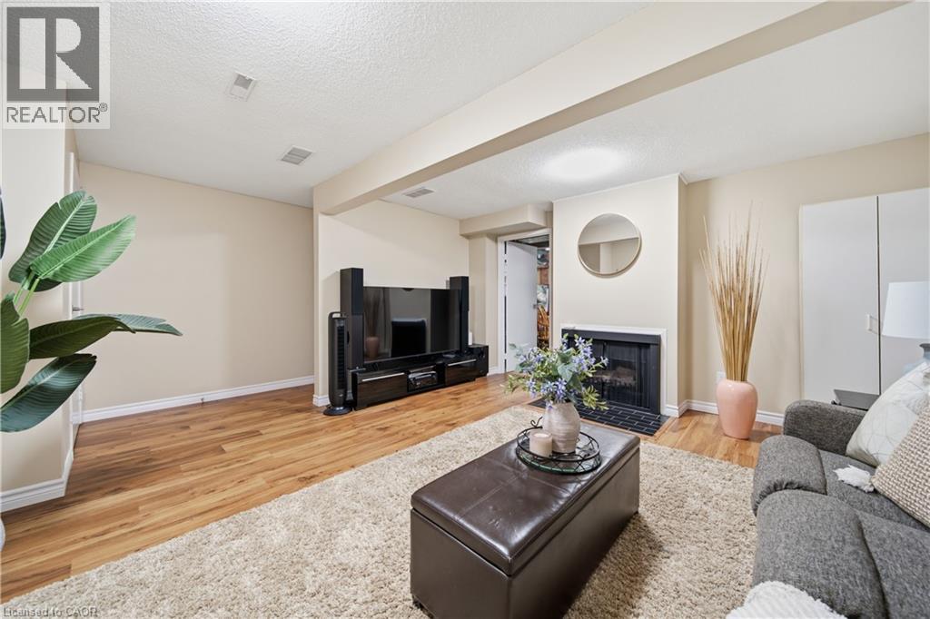 #28 255 NORTHLAKE Drive - 28