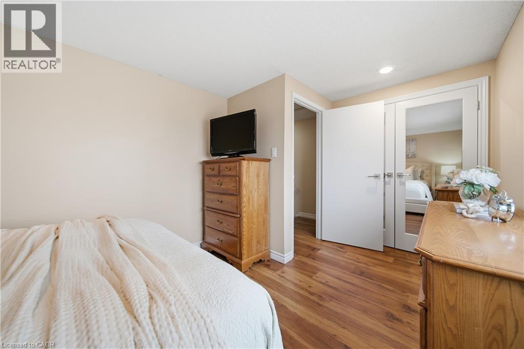#28 255 NORTHLAKE Drive - 18