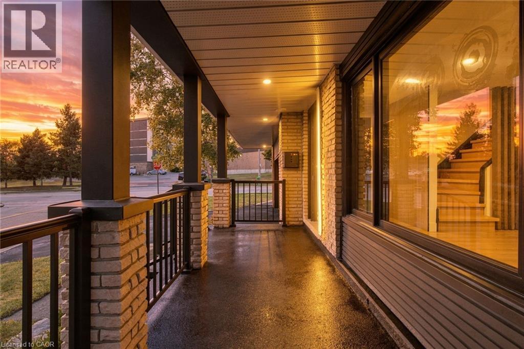 207 LINDEN Drive, Cambridge — photo 8