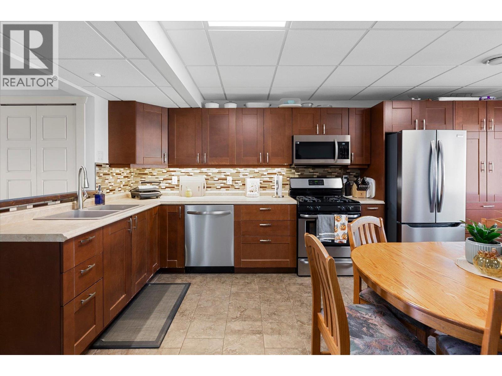  2430 Chieftain Road, West Kelowna