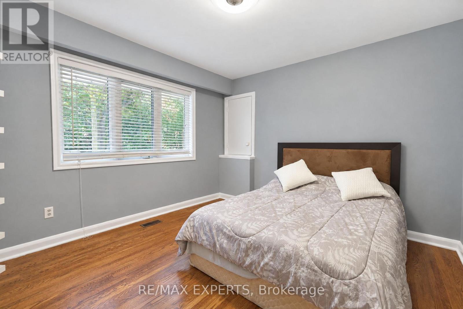 11 Knollside Drive — photo 19