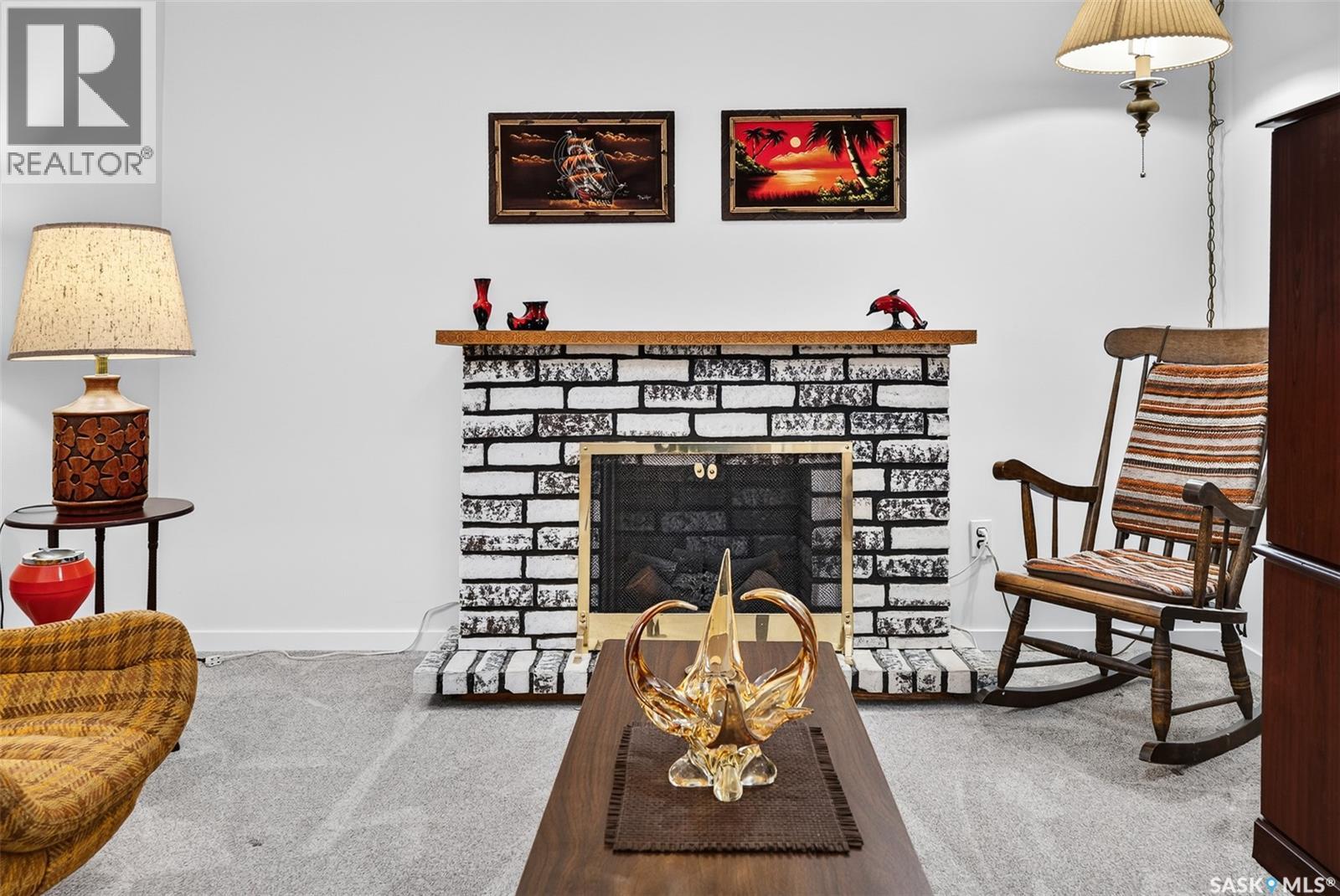 955 Holdsworth CRESCENT - 41
