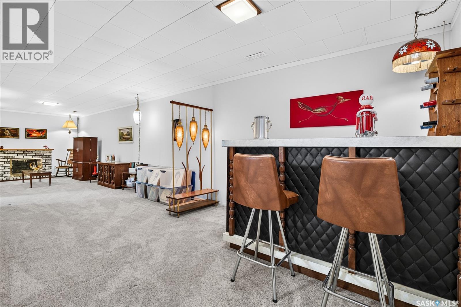 955 Holdsworth CRESCENT - 45