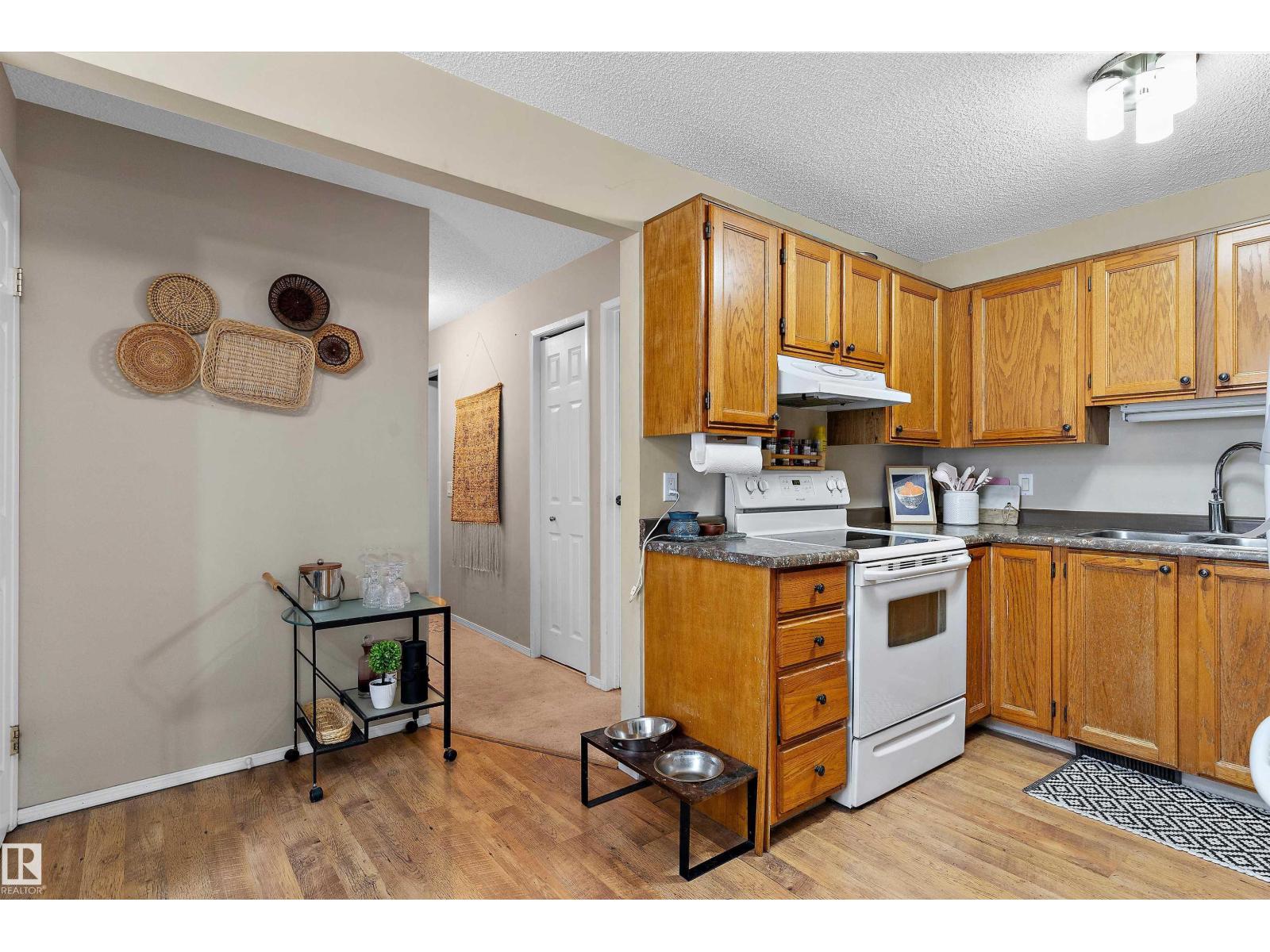 5406 55 Street, photo 14