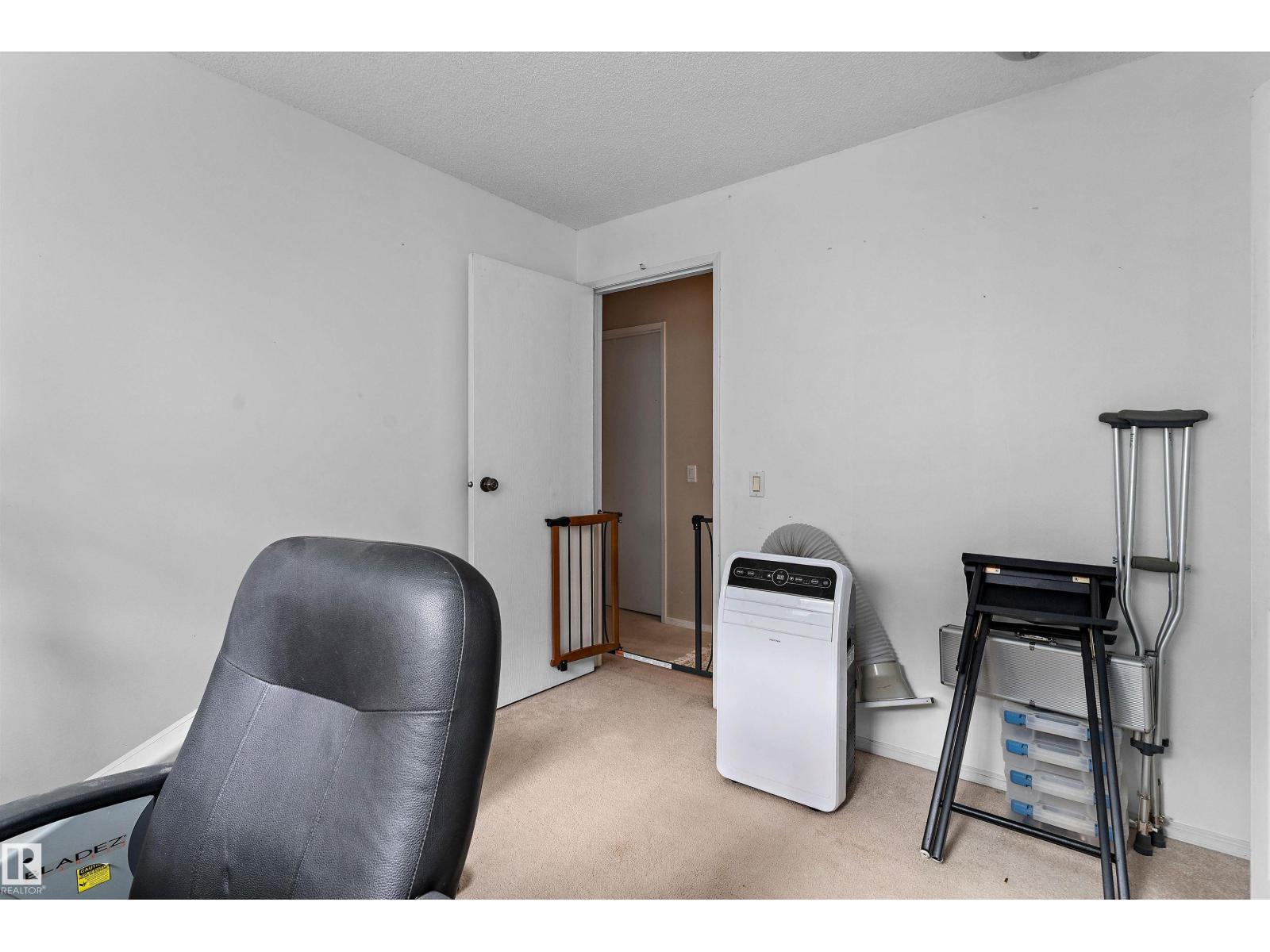 5406 55 Street, photo 22