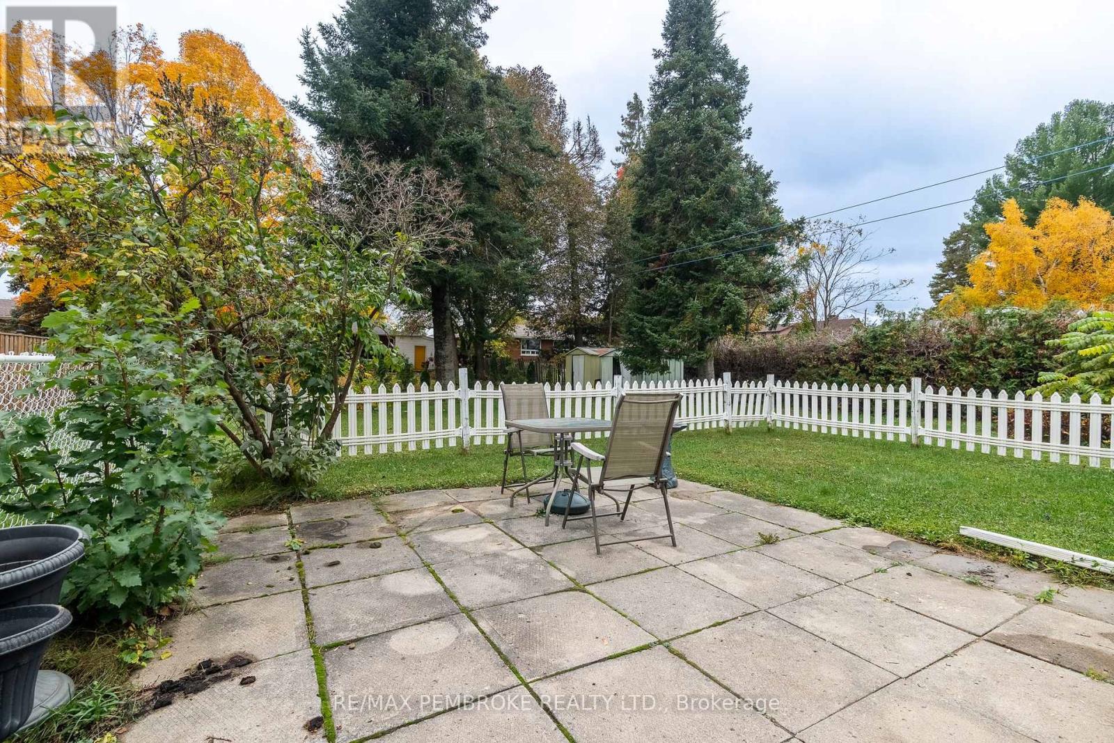 504 Wallace Street — photo 38