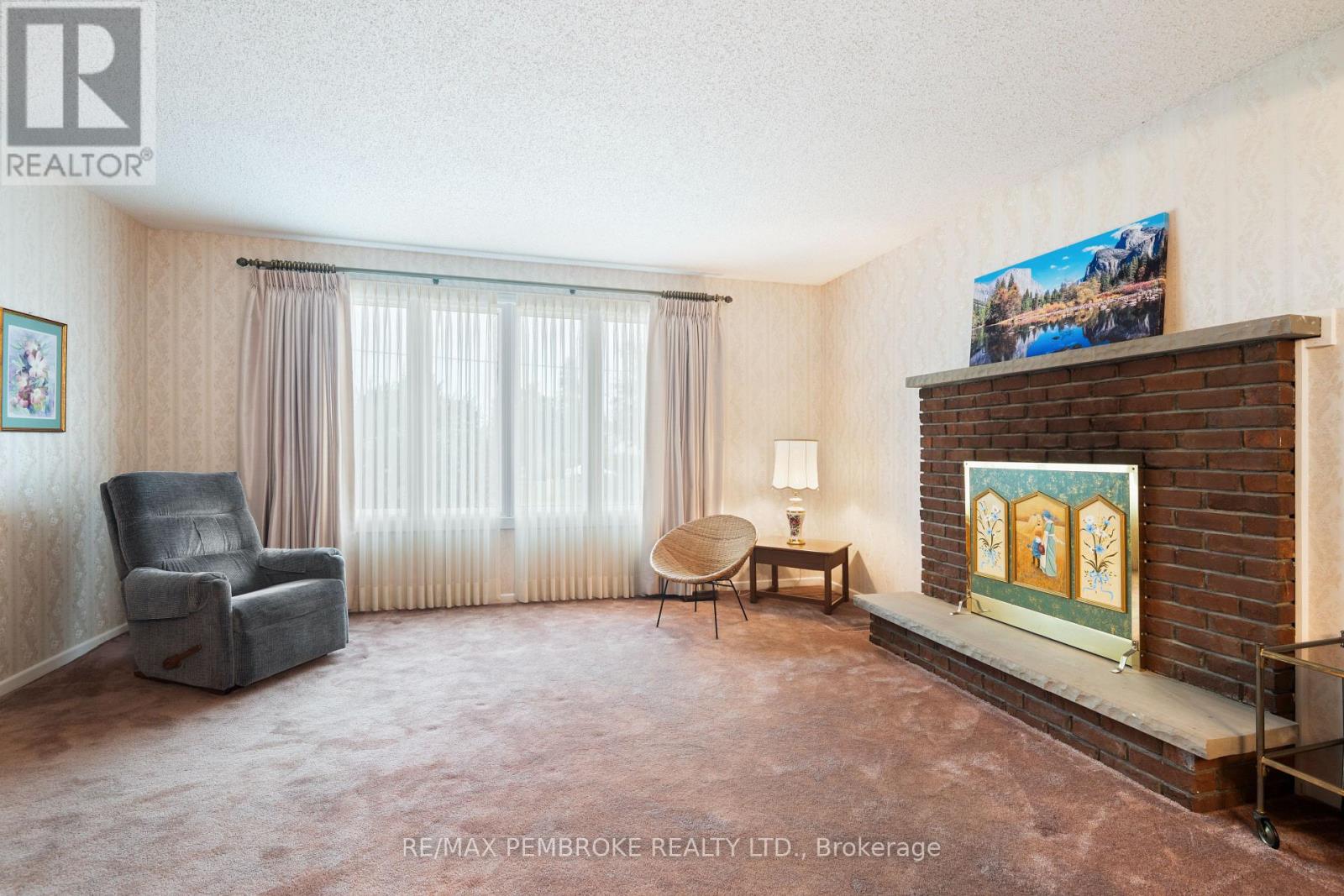 504 WALLACE STREET, Pembroke — photo 7