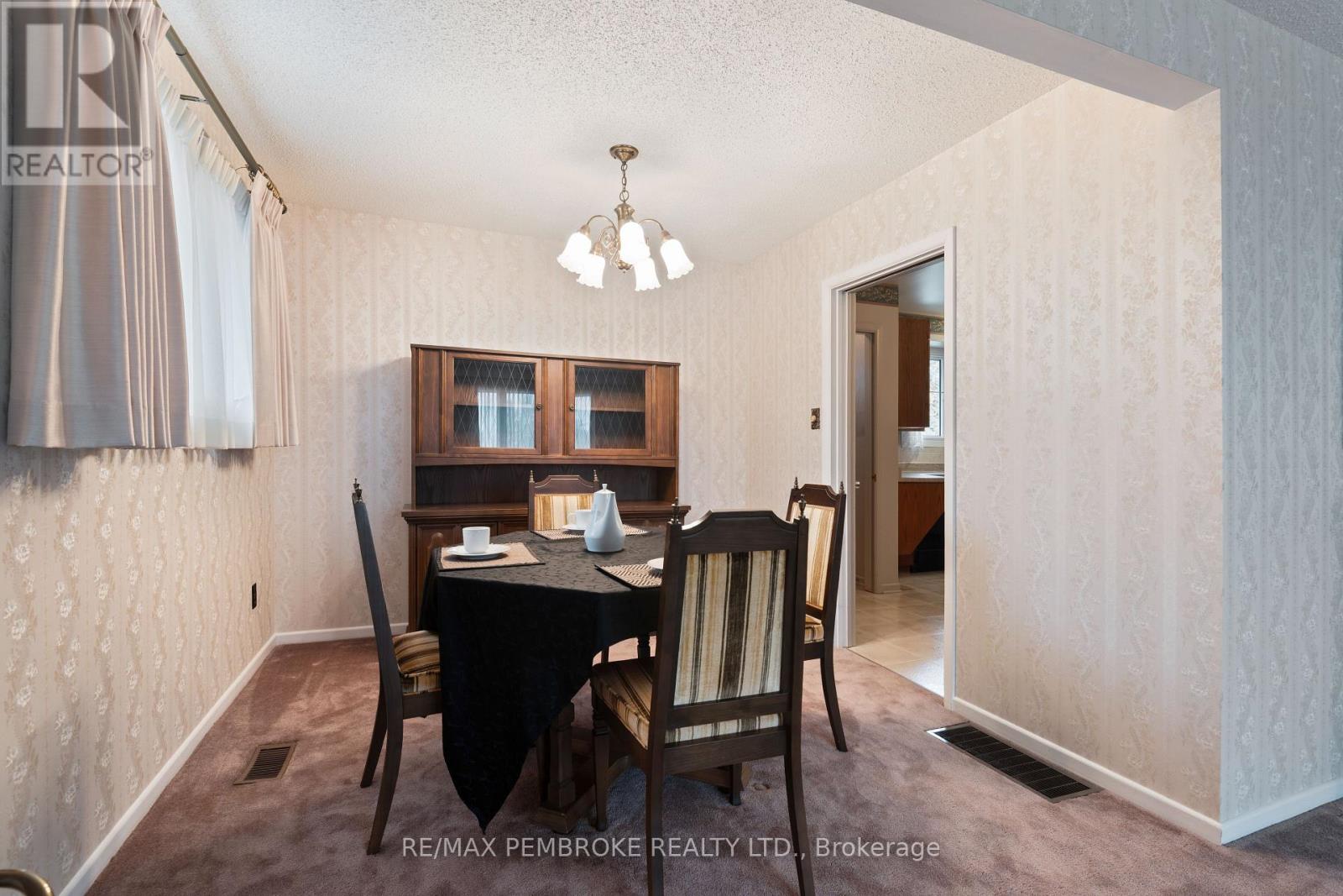 504 WALLACE STREET, Pembroke — photo 8