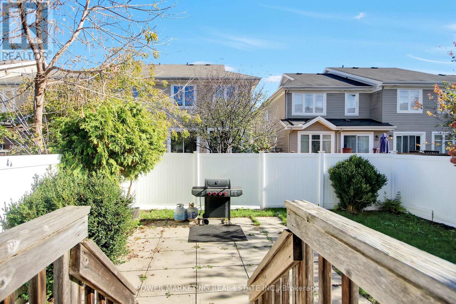 207 Hidden Meadow Avenue — photo 40