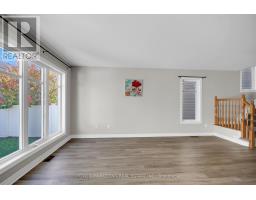 207 Hidden Meadow Avenue, Ottawa, ON K1T0C2 Photo 11