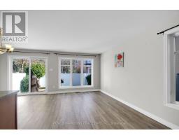 207 Hidden Meadow Avenue, Ottawa, ON K1T0C2 Photo 9