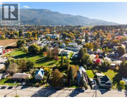 2865 Patterson Avenue, Armstrong, BC V0E1B0 Photo 9