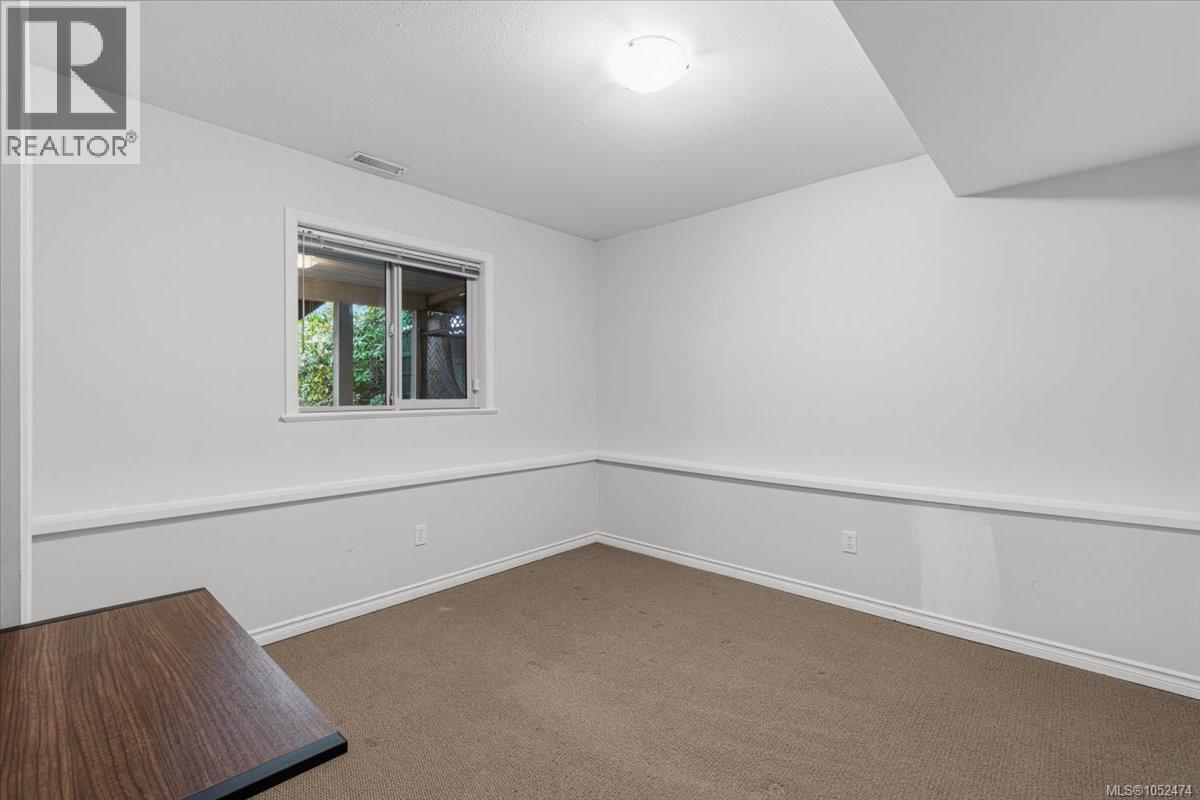 6439 Nidri Pl - 32