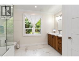 2pc Bathroom - 284 Mapledene Drive, Ancaster, ON L9G2K2 Photo 9