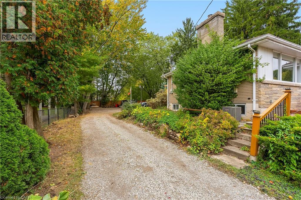 284 MAPLEDENE Drive - 33