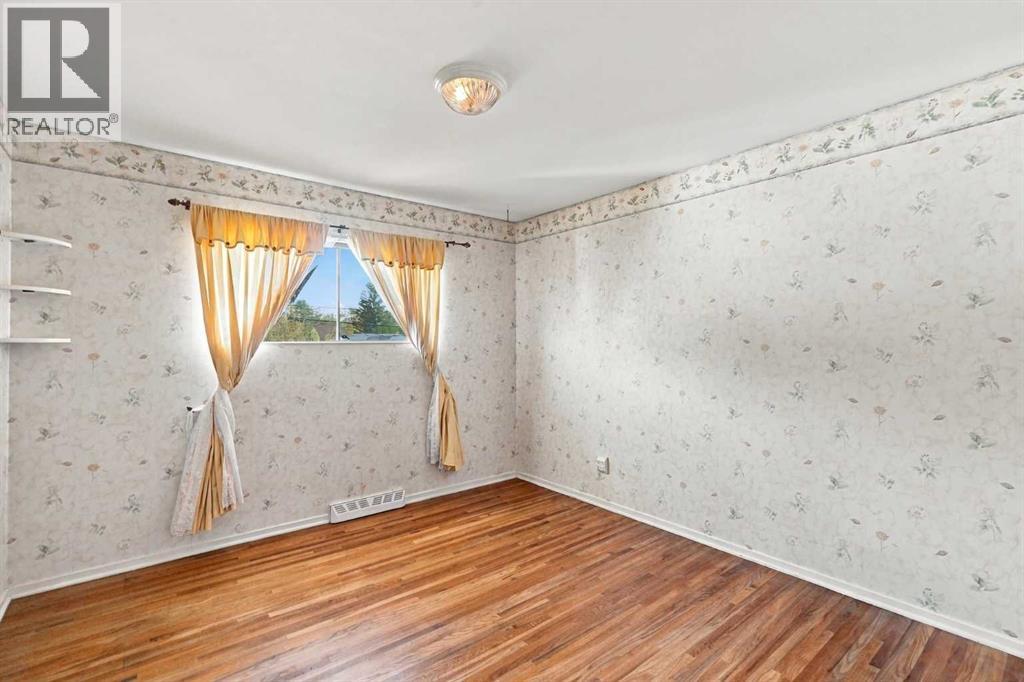 120 Fairview Crescent SE - photo 15