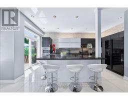 25 Longwood Avenue, Richmond Hill, ON L4E4A5 Photo 11
