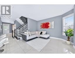 25 Longwood Avenue, Richmond Hill, ON L4E4A5 Photo 9