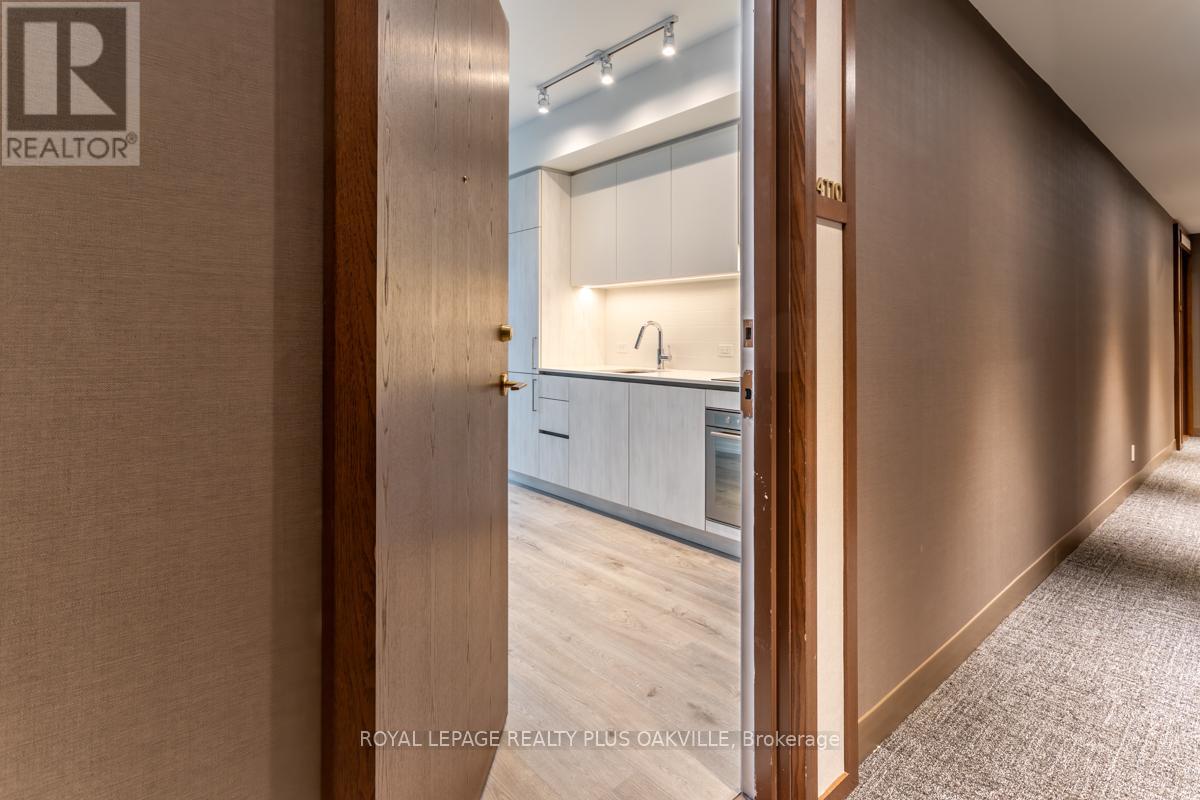 3801 - 7890 JANE STREET, Vaughan (Vaughan Corporate Centre) — photo 2